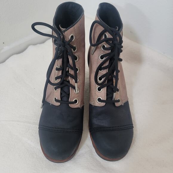 Sorel PDX Wedge Ankle Boots Women Size 10 Shoes Waterproof Lace Black Tan - Picture 2 of 16